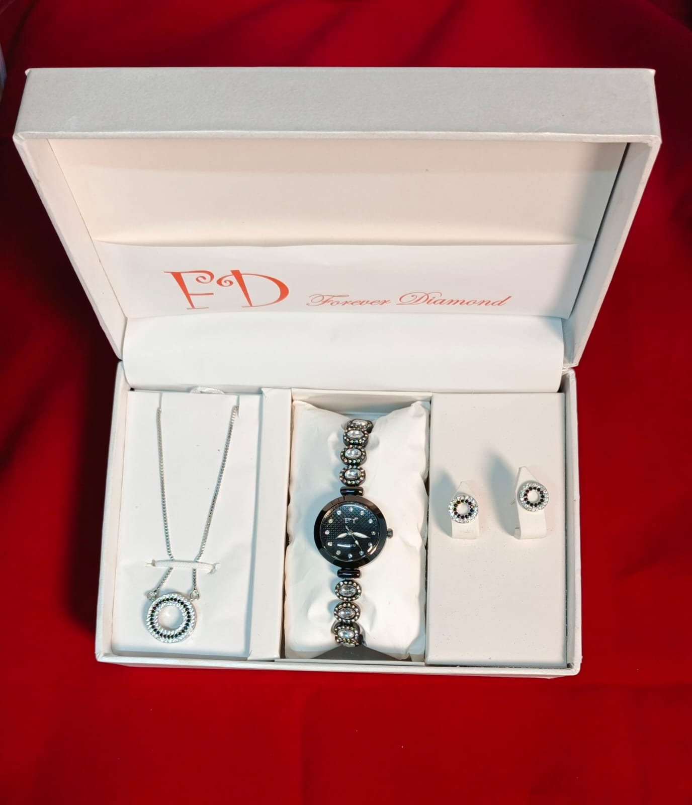 π( FD) Forever Diamond Ladies Jewellery Watch___ (White and Balck Diamond With Black Dial)