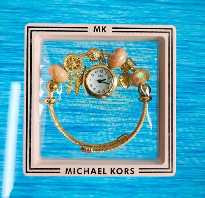 💖 (MK)  Ladies Bracelet Watch (Golden & Light Brown )