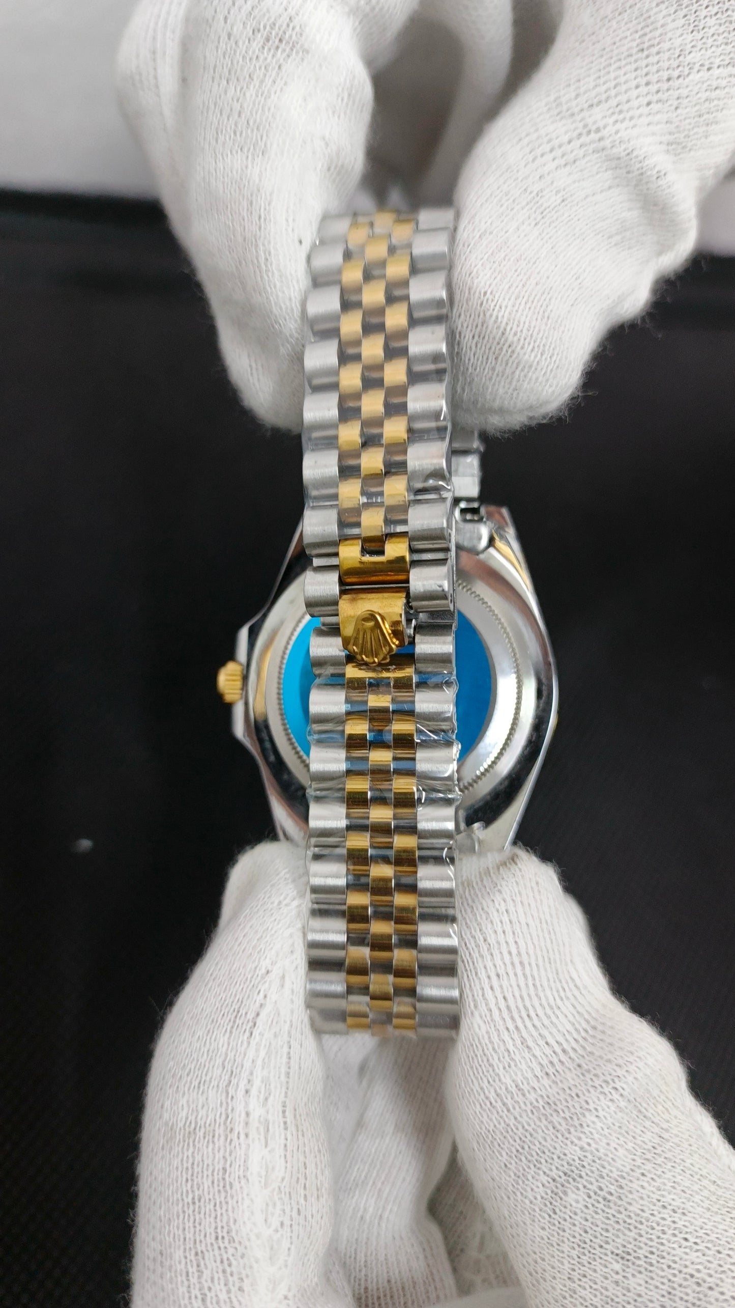 Rolex (GMT) Silver And Golden Chain __ Rotating With Gold & Black Dial With Date